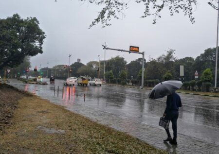 पंजाब में आज फिर बिगड़ेगा मौसम, 12 जिलों में बारिश और आंधी-तूफान का अलर्ट