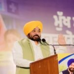 CM भगवंत सिंह मान ने ‘मुख्यमंत्री सेहत योजना’ के तहत बने 1.26 करोड़ कार्डों के वितरण की शुरुआत की, 54 लाख परिवारों को मिली स्वास्थ्य सुरक्षा