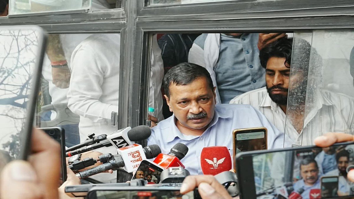 पुलिस हिरासत में केजरीवाल का देश से अपील, ‘‘सब लोग दिल्ली चलो’’